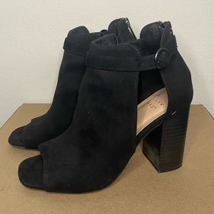 Women’s ankle booties peep toe